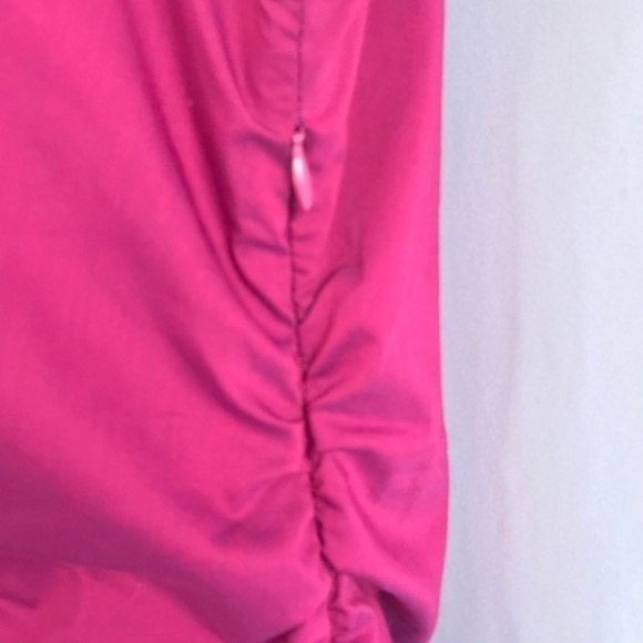 *4/$20* New York & Co Fuchsia Ruffle Tank Top - Picture 3 of 7